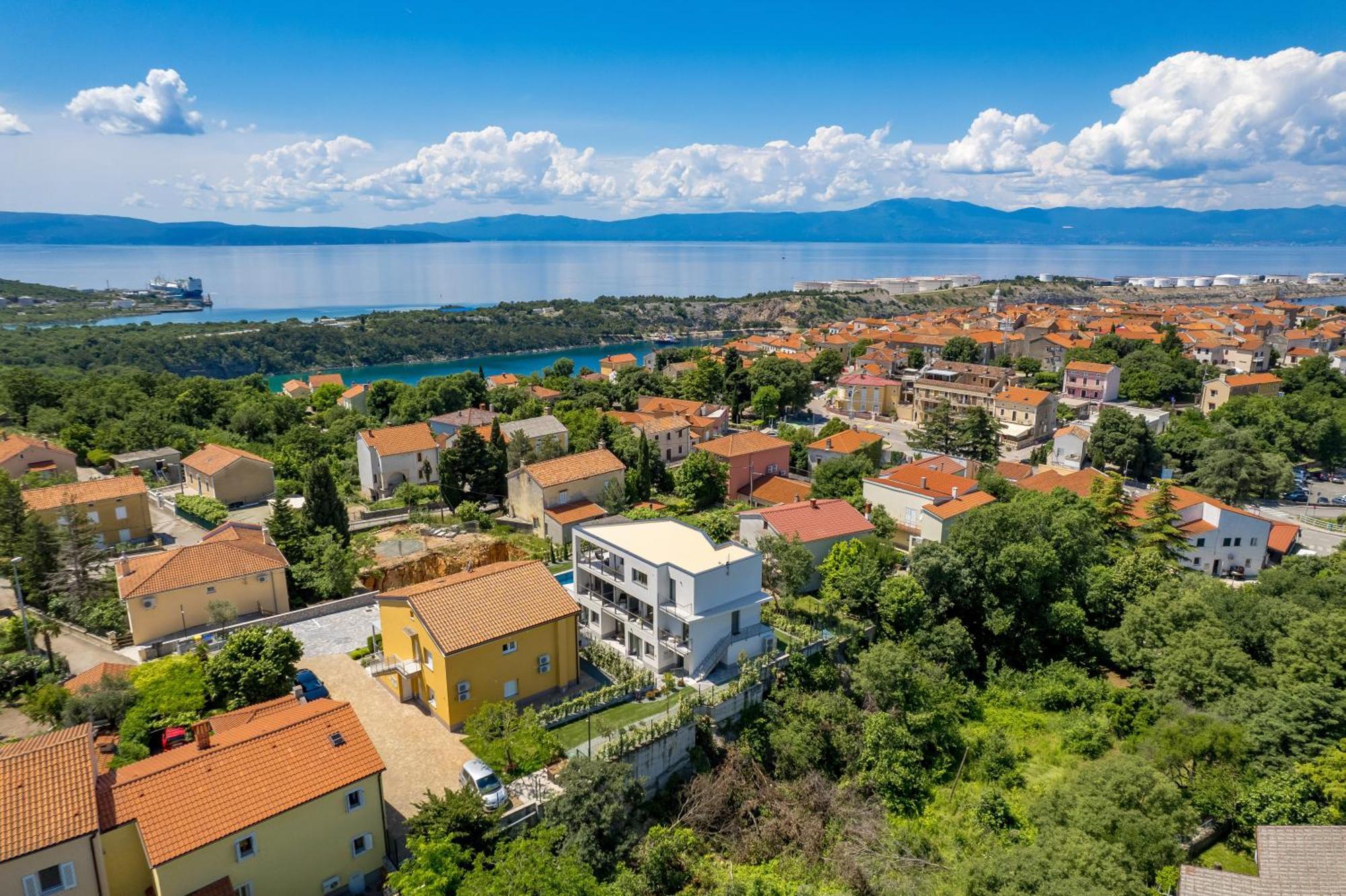 Appartments Adriatic Омишаль Екстер'єр фото