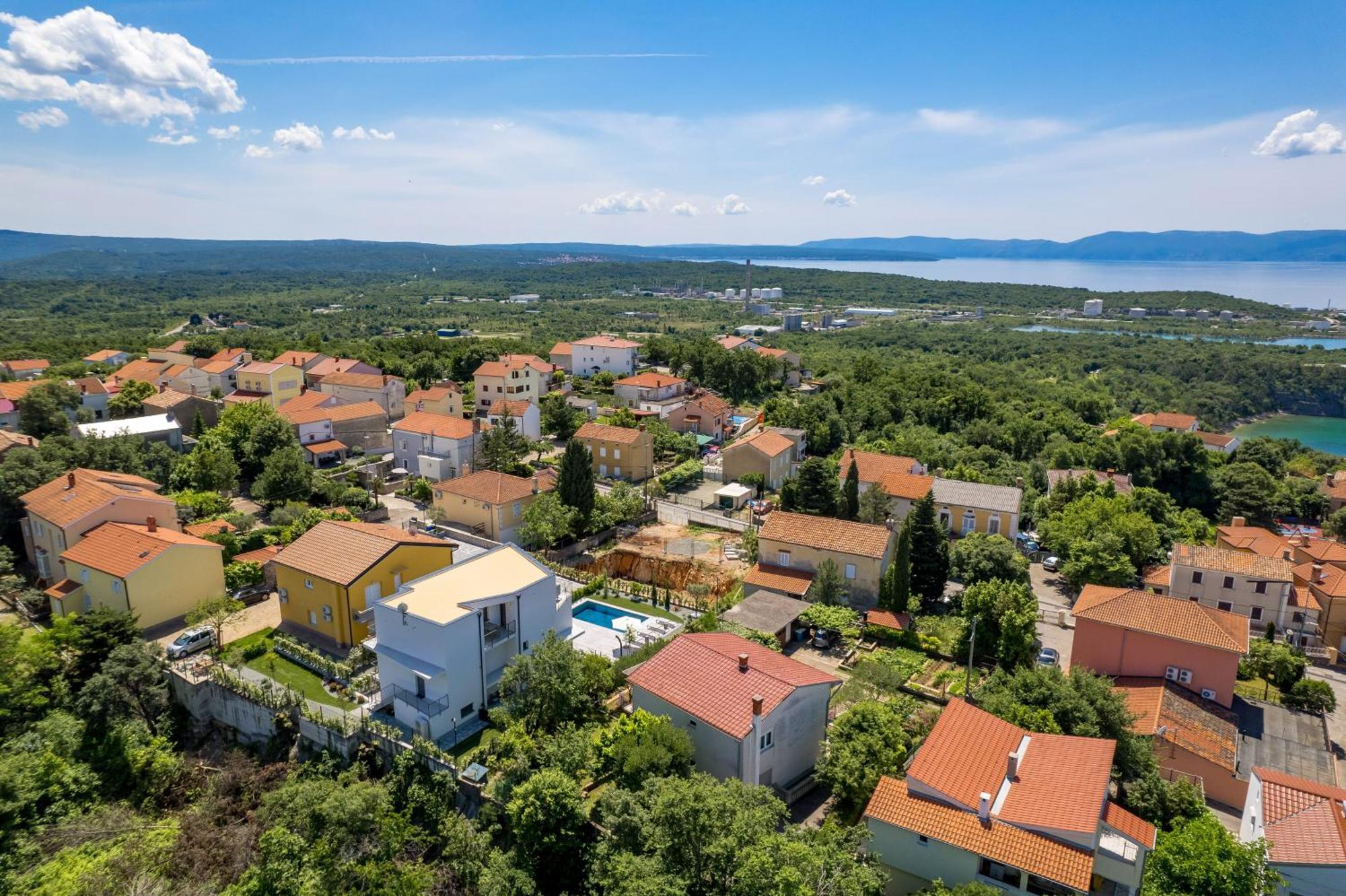 Appartments Adriatic Омишаль Екстер'єр фото